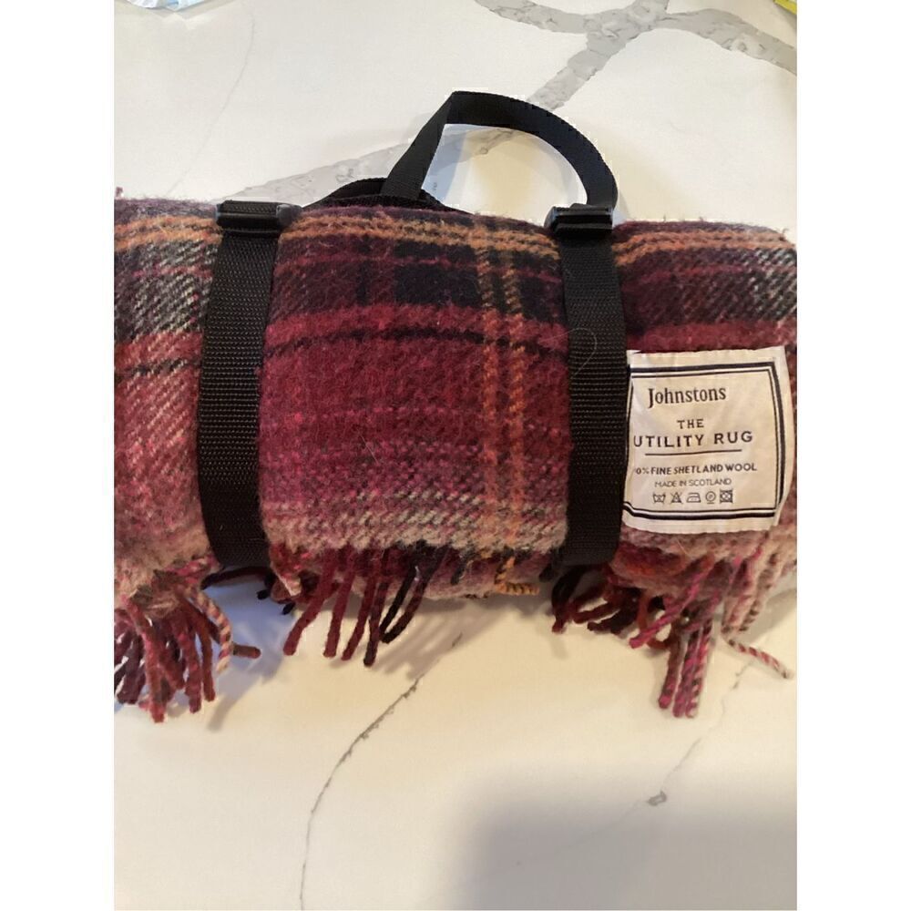 Woolrich Johnstons The Utility Rug Travel Blanket With Carrier Shetland Wool Sco
